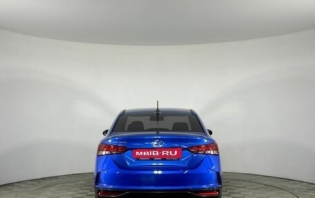 Hyundai Solaris II рестайлинг, 2021 год, 1 565 000 рублей, 8 фотография