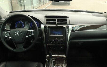 Toyota Camry, 2016 год, 1 930 000 рублей, 7 фотография