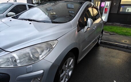 Peugeot 308 II, 2011 год, 285 000 рублей, 3 фотография