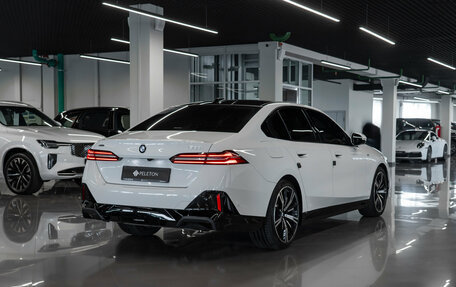 BMW 5 серия, 2024 год, 7 850 000 рублей, 4 фотография