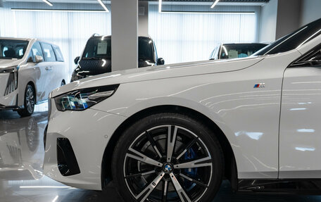 BMW 5 серия, 2024 год, 7 850 000 рублей, 29 фотография