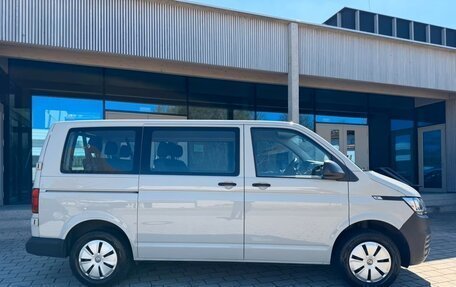 Volkswagen Transporter T6 рестайлинг, 2022 год, 3 200 000 рублей, 4 фотография