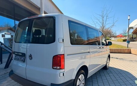 Volkswagen Transporter T6 рестайлинг, 2022 год, 3 200 000 рублей, 5 фотография