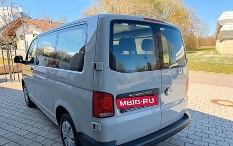 Volkswagen Transporter T6 рестайлинг, 2022 год, 3 200 000 рублей, 7 фотография