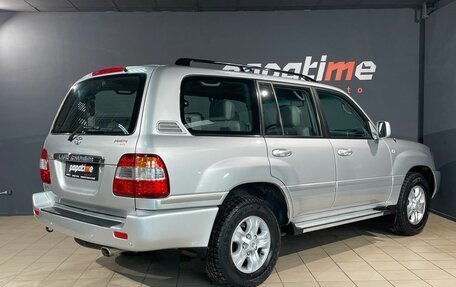 Toyota Land Cruiser 100 рестайлинг 2, 2006 год, 2 655 000 рублей, 3 фотография