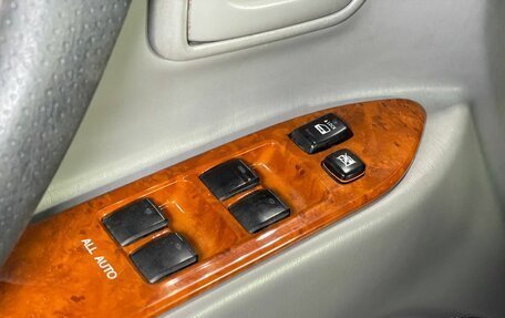 Toyota Land Cruiser 100 рестайлинг 2, 2006 год, 2 655 000 рублей, 7 фотография
