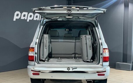 Toyota Land Cruiser 100 рестайлинг 2, 2006 год, 2 655 000 рублей, 5 фотография