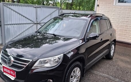 Volkswagen Tiguan I, 2011 год, 1 100 000 рублей, 1 фотография