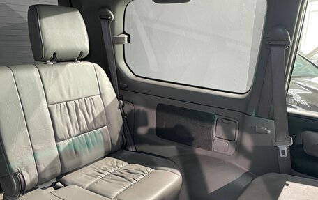 Toyota Land Cruiser 100 рестайлинг 2, 2006 год, 2 655 000 рублей, 19 фотография