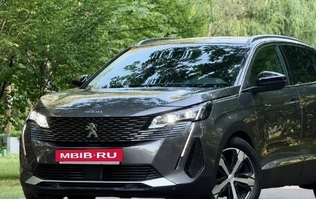 Peugeot 3008 II, 2021 год, 2 300 000 рублей, 2 фотография