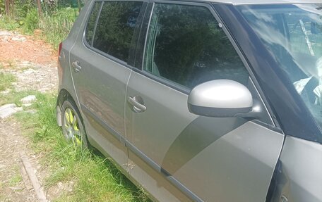 Skoda Fabia II, 2010 год, 250 000 рублей, 2 фотография
