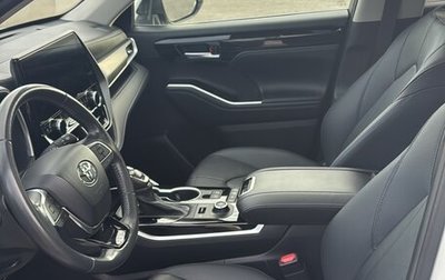Toyota Highlander, 2023 год, 5 300 000 рублей, 1 фотография