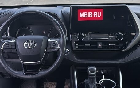 Toyota Highlander, 2023 год, 5 300 000 рублей, 2 фотография