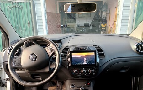 Renault Kaptur I рестайлинг, 2019 год, 1 400 000 рублей, 2 фотография