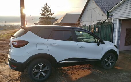 Renault Kaptur I рестайлинг, 2019 год, 1 400 000 рублей, 6 фотография