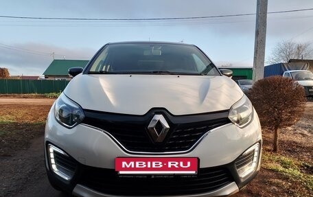 Renault Kaptur I рестайлинг, 2019 год, 1 400 000 рублей, 8 фотография