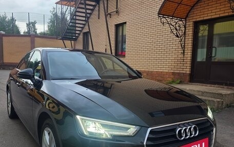 Audi A4, 2018 год, 2 440 000 рублей, 1 фотография