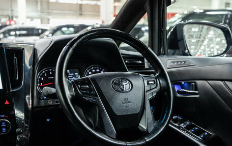 Toyota Alphard III, 2018 год, 4 500 000 рублей, 14 фотография