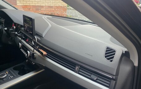 Audi A4, 2018 год, 2 440 000 рублей, 21 фотография