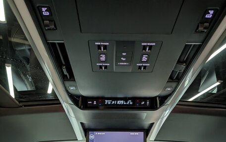 Toyota Alphard, 2024 год, 10 990 000 рублей, 24 фотография