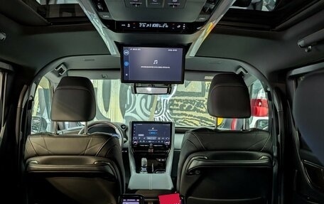 Toyota Alphard, 2024 год, 10 990 000 рублей, 29 фотография
