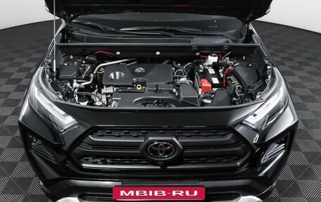 Toyota RAV4, 2024 год, 3 890 000 рублей, 9 фотография
