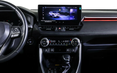 Toyota RAV4, 2024 год, 3 890 000 рублей, 14 фотография