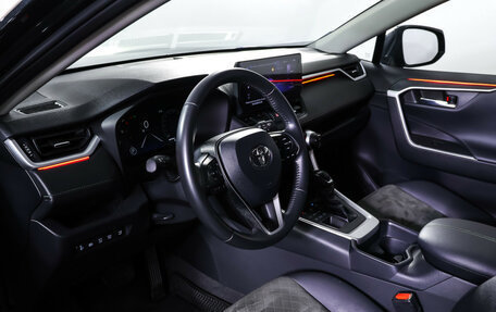 Toyota RAV4, 2024 год, 3 890 000 рублей, 15 фотография