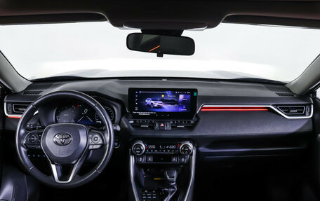 Toyota RAV4, 2024 год, 3 890 000 рублей, 17 фотография