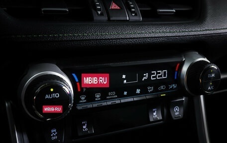 Toyota RAV4, 2024 год, 3 890 000 рублей, 19 фотография