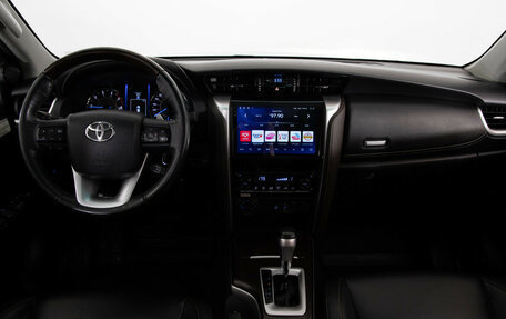 Toyota Fortuner II, 2018 год, 3 699 000 рублей, 10 фотография