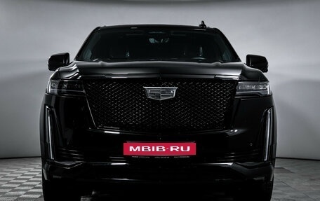 Cadillac Escalade V, 2023 год, 11 150 000 рублей, 2 фотография