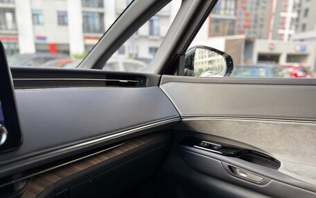 Lexus LM, 2023 год, 15 000 000 рублей, 9 фотография