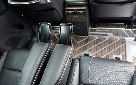 Lexus LM, 2023 год, 15 000 000 рублей, 20 фотография