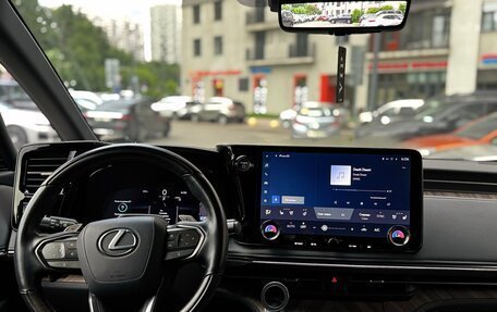 Lexus LM, 2023 год, 15 000 000 рублей, 23 фотография