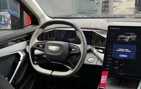 Geely Atlas, 2025 год, 2 590 000 рублей, 33 фотография