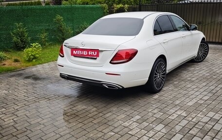 Mercedes-Benz E-Класс, 2016 год, 3 800 000 рублей, 8 фотография