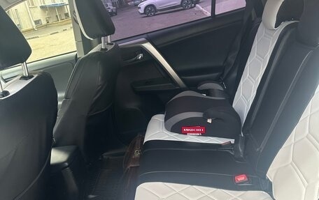 Toyota RAV4, 2013 год, 1 950 000 рублей, 5 фотография