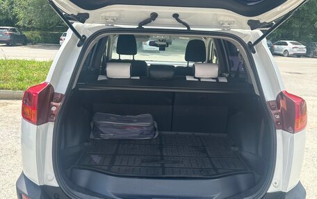 Toyota RAV4, 2013 год, 1 950 000 рублей, 8 фотография