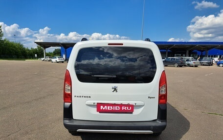 Peugeot Partner II рестайлинг 2, 2011 год, 800 000 рублей, 4 фотография