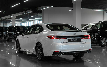 Toyota Camry, 2025 год, 4 200 000 рублей, 4 фотография