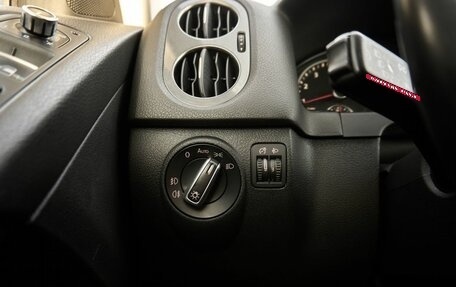 Volkswagen Tiguan I, 2011 год, 1 098 000 рублей, 12 фотография