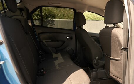 Renault Logan II, 2019 год, 787 000 рублей, 7 фотография