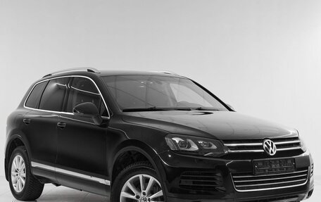 Volkswagen Touareg III, 2012 год, 1 799 000 рублей, 3 фотография