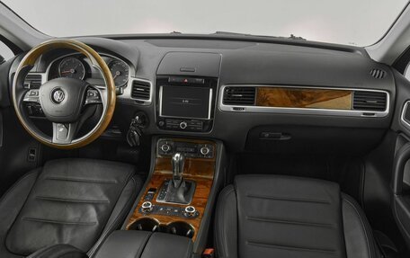 Volkswagen Touareg III, 2012 год, 1 799 000 рублей, 9 фотография