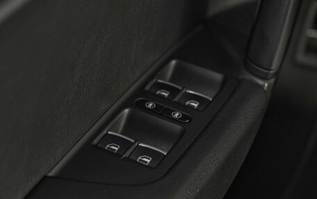 Volkswagen Touareg III, 2012 год, 1 799 000 рублей, 13 фотография
