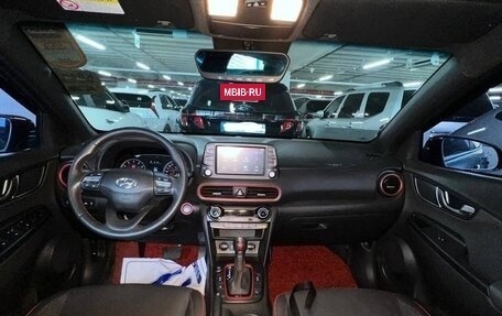 Hyundai Kona I, 2019 год, 2 300 000 рублей, 2 фотография