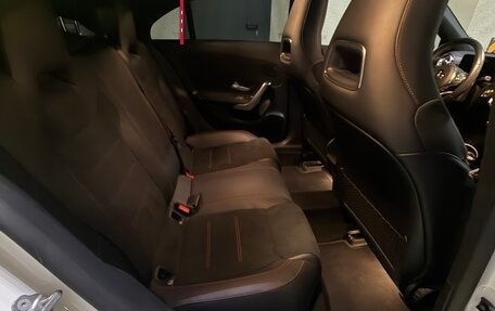Mercedes-Benz CLA, 2019 год, 3 500 000 рублей, 7 фотография