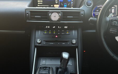 Lexus IS III, 2018 год, 3 000 000 рублей, 13 фотография