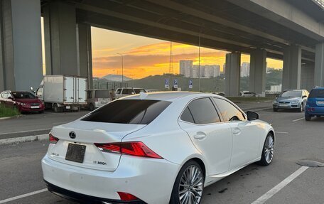 Lexus IS III, 2018 год, 3 000 000 рублей, 5 фотография